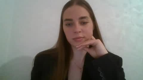 Snapshot of gloria954807 chatting on 06-09-26, 08:20 gloria954807 online show from 06-09-26, 08:20