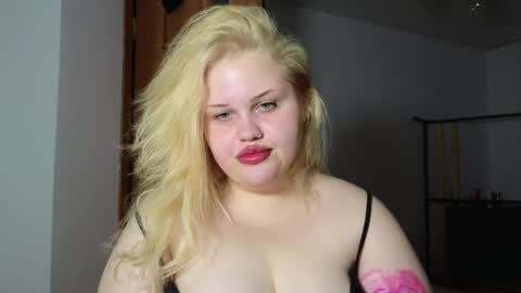 Snapshot of gloria_thomas chatting on 05-30-26, 09:01 gloria_thomas online show from 05-30-26, 09:01