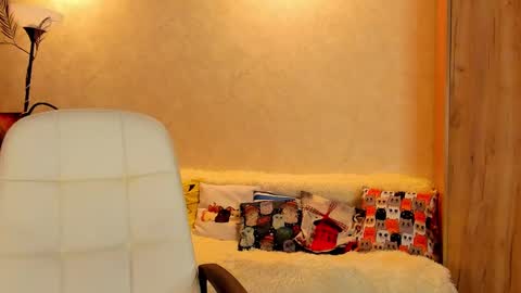 Gloria Wood online show from 03-08-25, 09:40