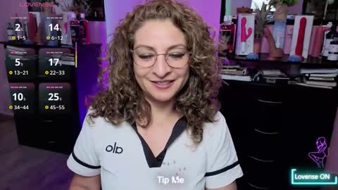 Snapshot of gloriacrespo chatting on 10-02-25, 07:43 gloriacrespo online show from 10-02-25, 07:43