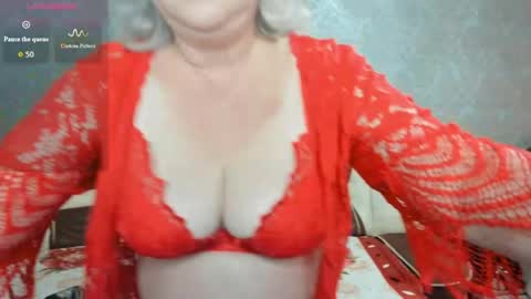 Snapshot of gloriasguirt chatting on 05-25-26, 01:33 Gloriasguirt online show from 05-25-26, 01:33
