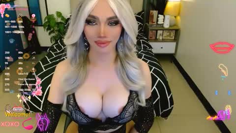 Snapshot of glorious_kim chatting on 09-10-25, 04:45 Kim - DONT FORGET TO FOLLOW AND GIME THUMBS UP online show from 09-10-25, 04:45