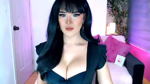 Snapshot of gloriousslutshay chatting on 12-04-24, 07:01 shy online show from 12-04-24, 07:01