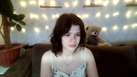  Roxy  online show from 11-11-25, 04:23