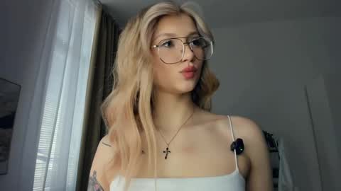 Cherry online show from 04-09-26, 08:09