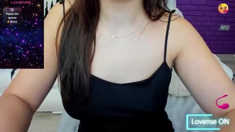 Mia online show from 11-28-25, 08:44