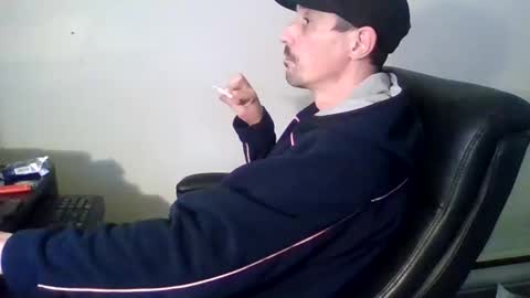 Snapshot of gmang4242 chatting on 05-01-26, 06:01 gmang4242 online show from 05-01-26, 06:01