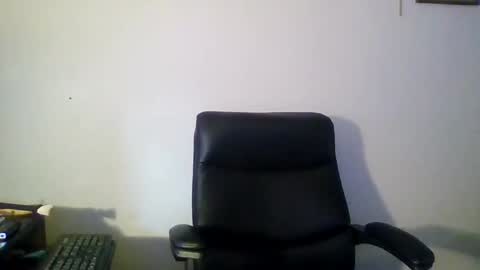 Snapshot of gmang4242 chatting on 05-29-26, 04:16 gmang4242 online show from 05-29-26, 04:16