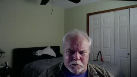 Snapshot of gmctruckguy chatting on 05-04-26, 08:05 gmctruckguy online show from 05-04-26, 08:05