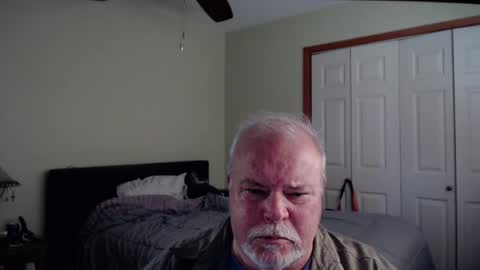 Snapshot of gmctruckguy chatting on 05-09-26, 06:13 gmctruckguy online show from 05-09-26, 06:13