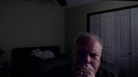 Snapshot of gmctruckguy chatting on 05-12-26, 07:55 gmctruckguy online show from 05-12-26, 07:55