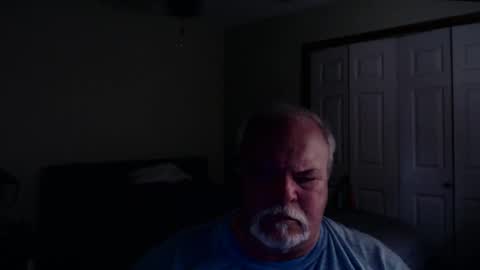 Snapshot of gmctruckguy chatting on 06-09-26, 03:01 gmctruckguy online show from 06-09-26, 03:01
