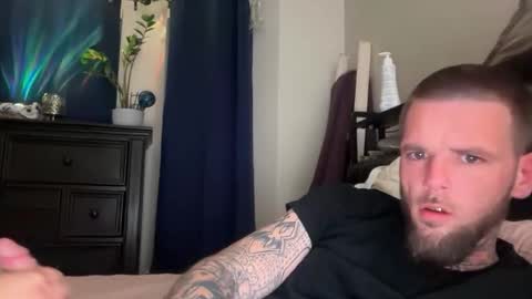 Snapshot of gmfproductions30 chatting on 06-09-26, 08:15 Stretching out Britt online show from 06-09-26, 08:15