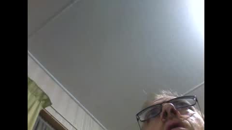 Snapshot of gmjavenger chatting on 10-12-25, 08:57 PencilDick online show from 10-12-25, 08:57