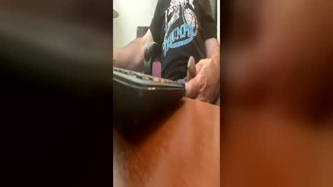Snapshot of gngnxxx chatting on 06-10-26, 04:50 gngnxxx online show from 06-10-26, 04:50