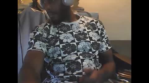 Snapshot of goatchocolate chatting on 12-03-24, 07:00 goatchocolate online show from 12-03-24, 07:00