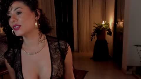 Snapshot of goddes_helena chatting on 06-21-26, 01:41 Elena online show from 06-21-26, 01:41