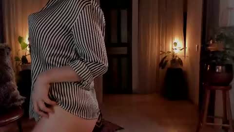 Snapshot of goddes_helena chatting on 06-28-26, 11:11 Elena online show from 06-28-26, 11:11