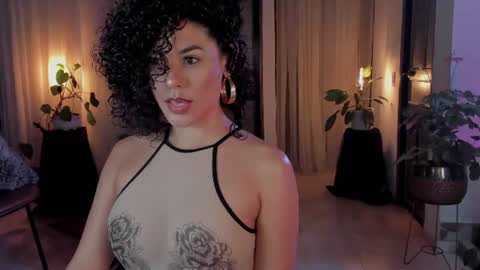 Snapshot of goddes_helena chatting on 07-26-26, 10:38 Elena online show from 07-26-26, 10:38