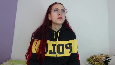 Snapshot of goddess_allison chatting on 01-21-25, 01:43 goddess_allison online show from 01-21-25, 01:43