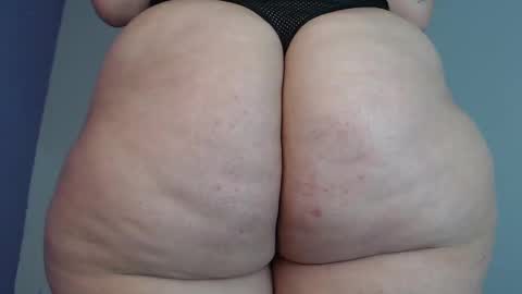 Snapshot of goddess_allison chatting on 02-19-25, 08:31 goddess_allison online show from 02-19-25, 08:31