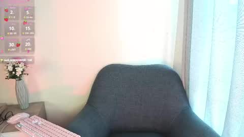 Snapshot of goddess_martina chatting on 10-02-25, 07:10 M A R T I N A online show from 10-02-25, 07:10