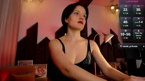 goddess_rowen online show from 05-06-26, 04:23