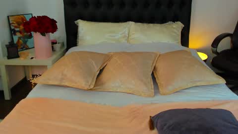 Katrin online show from 10-27-25, 04:27