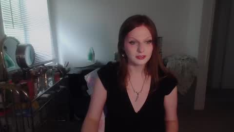 Snapshot of goddess_vertigo52 chatting on 05-01-26, 02:32 Goddess of Insanity online show from 05-01-26, 02:32