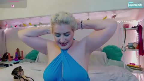 Snapshot of goddessalimony chatting on 07-03-26, 11:22 Goddess Alimony online show from 07-03-26, 11:22