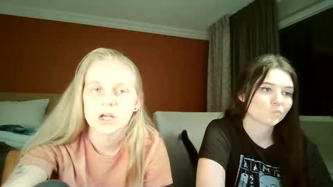 feyaa22 online show from 02-19-26, 04:19