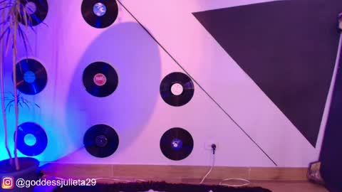 Julieta online show from 04-01-26, 06:49