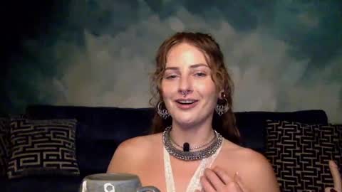 Snapshot of goddessmiamuse chatting on 06-04-26, 08:15 goddessmiamuse online show from 06-04-26, 08:15