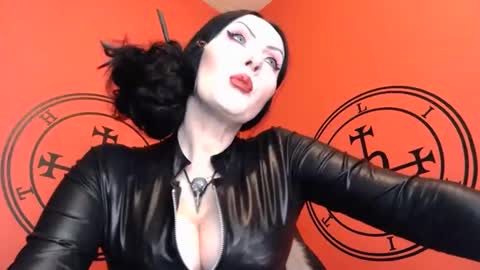 Snapshot of goddessmidnight chatting on 02-06-25, 12:33 GODDESS MIDNIGHT online show from 02-06-25, 12:33