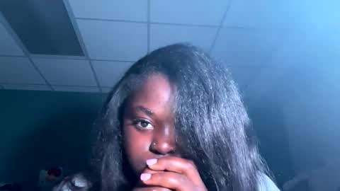 Snapshot of goddessnyia chatting on 10-24-25, 01:57 goddessnyia online show from 10-24-25, 01:57