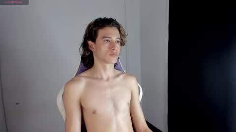 goddest_perseus_ online show from 04-28-26, 08:47