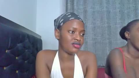 Snapshot of godess_lunah chatting on 06-07-26, 06:55 godess_lunah online show from 06-07-26, 06:55