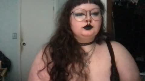 Snapshot of goffbabi chatting on 06-13-26, 12:19 Salem online show from 06-13-26, 12:19