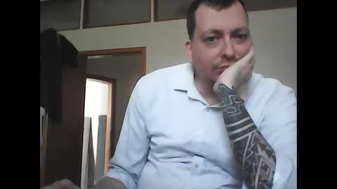 Snapshot of gohan8558 chatting on 04-19-26, 02:05 gohan8558 online show from 04-19-26, 02:05