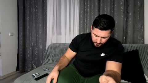 gold_alpha_boy online show from 11-20-25, 04:18