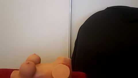 Snapshot of goldcmen chatting on 12-12-24, 05:04 Goldcmen online show from 12-12-24, 05:04