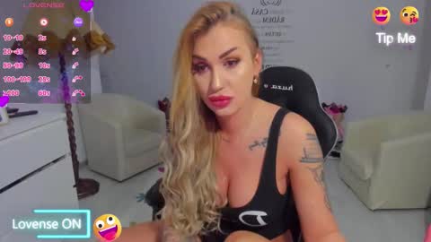 Nicole.. online show from 03-26-26, 04:29