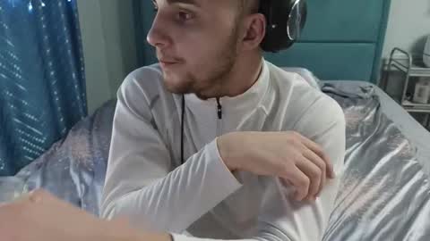 Golden boyyy21 online show from 02-15-26, 10:06