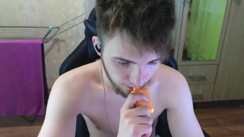 Snapshot of golden_boyyy21 chatting on 04-11-26, 02:49 Golden boyyy21 online show from 04-11-26, 02:49