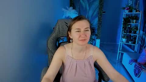 Gloria online show from 06-18-26, 07:52