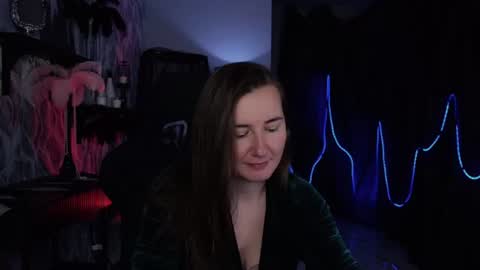 Gloria online show from 06-19-26, 08:18