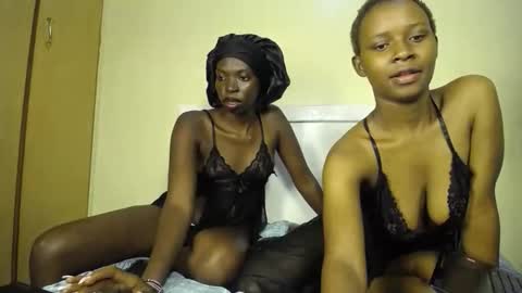 golden_melanin5 online show from 02-10-26, 11:42