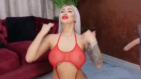 GoldenAmberX online show from 02-13-25, 05:37