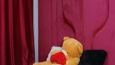 GoldenAmberX online show from 02-22-25, 12:19