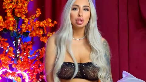 GoldenAmberX online show from 02-28-25, 08:42